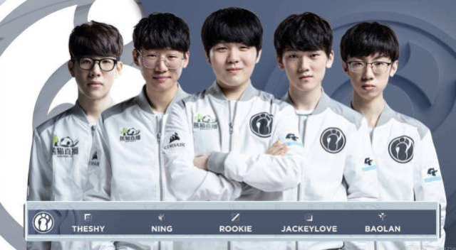 阵容反映了 阵容反映了