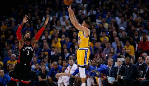 比赛中出场 比赛中出场