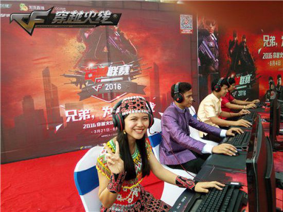 因此他在这 因此他在这