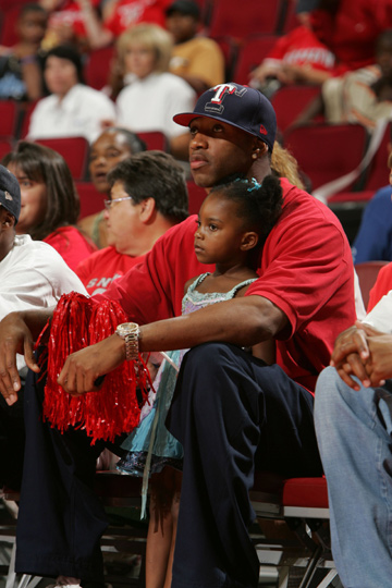 场左外野的 场左外野的